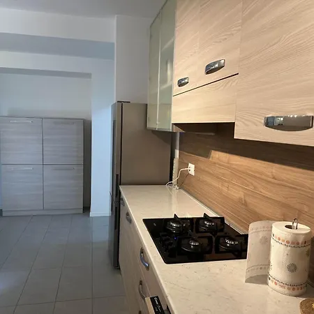 Apartment Bright New Apartment Between Beach And City Centre *